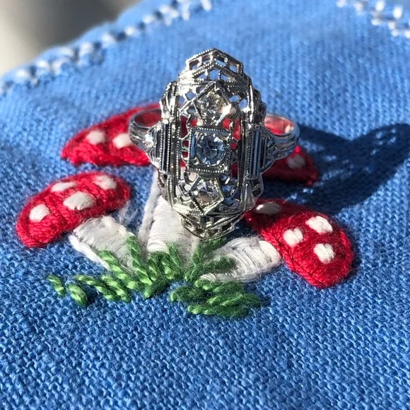 Vintage 14k filigree shield ring - Picture 5 of 9